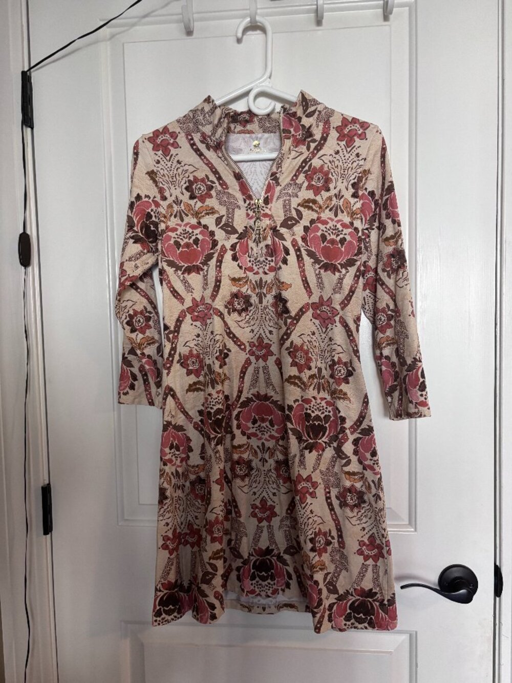 Pre-worn MINT Spartina 449 Women's Size Small Tan and Red Floral Pattern Dress